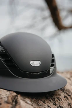 AIRLUXE PURE Limited Edition Long Visor