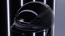 AIRLUXE PURE Shiny Short Visor