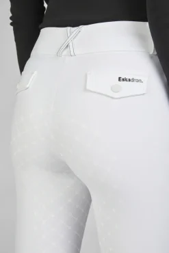 Riding Breeches Dynamic